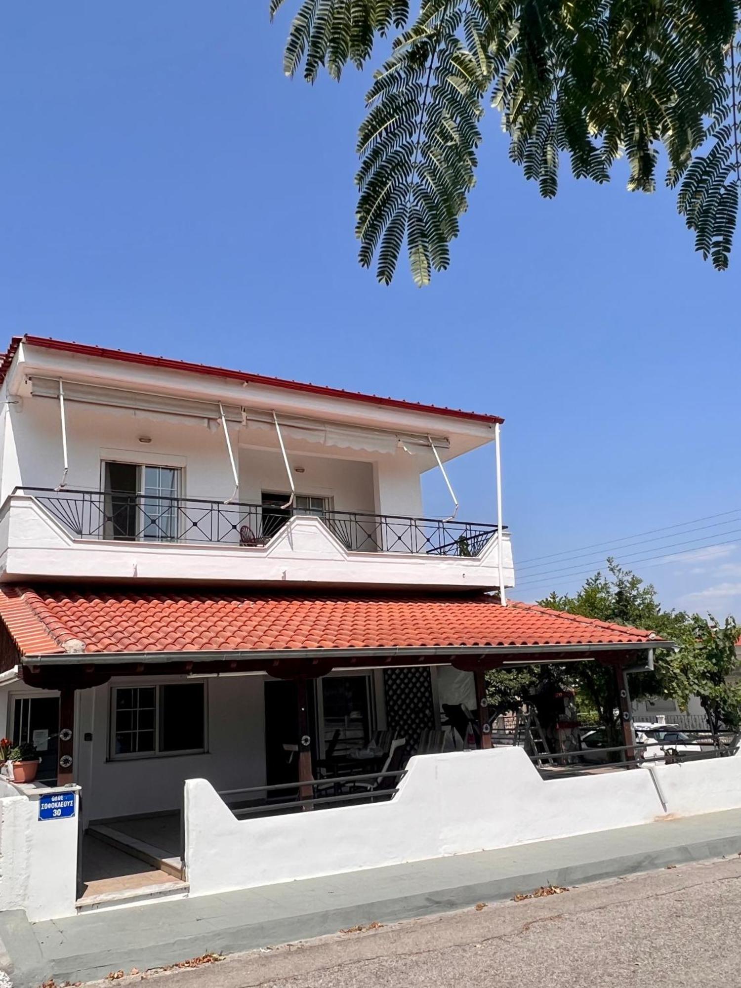 Dimitra House Entire Apartment With Balcony And View Pherrai Exteriör bild